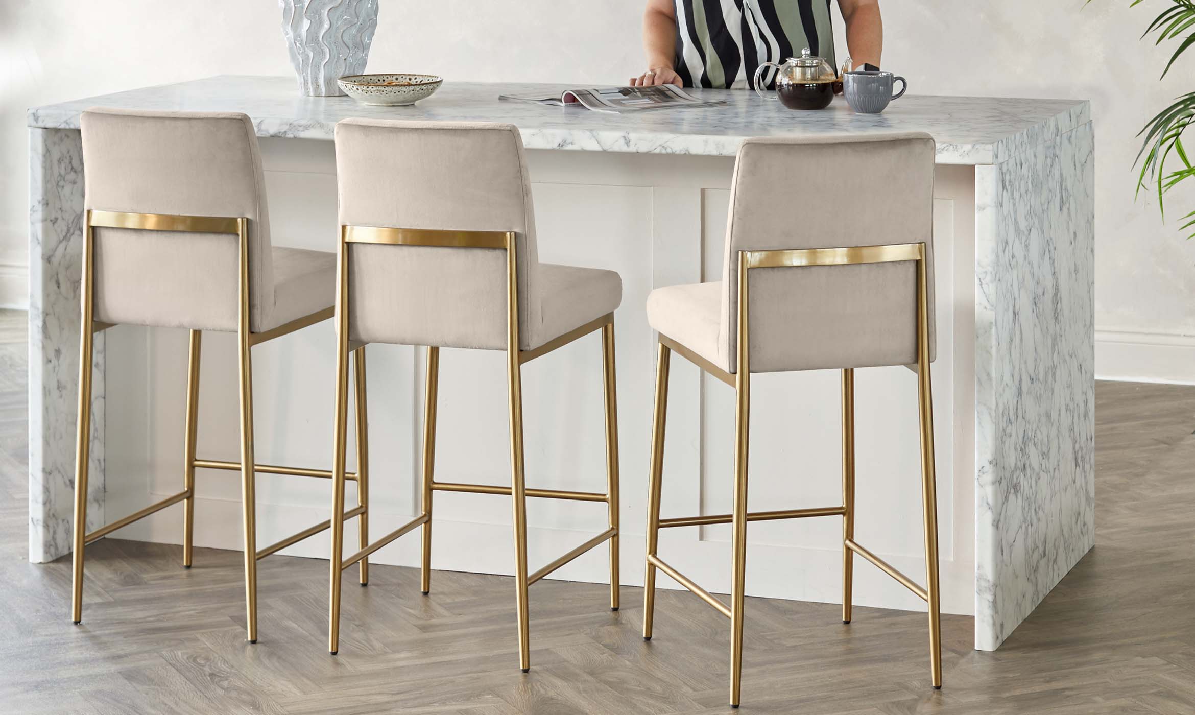 Keira Champagne Velvet And Brass Static Barstool