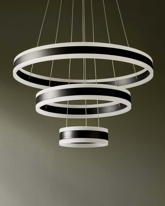 Solana black metal adjustable pendant light